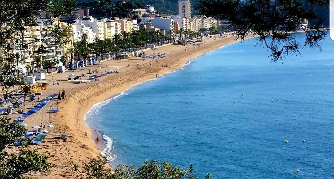 Apartaments Sant Pere リョレート・デ・マル エクステリア 写真