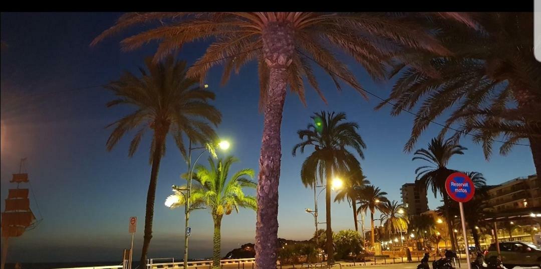 Apartaments Sant Pere リョレート・デ・マル エクステリア 写真