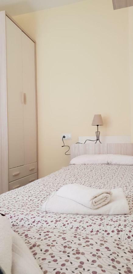 Apartaments Sant Pere リョレート・デ・マル エクステリア 写真